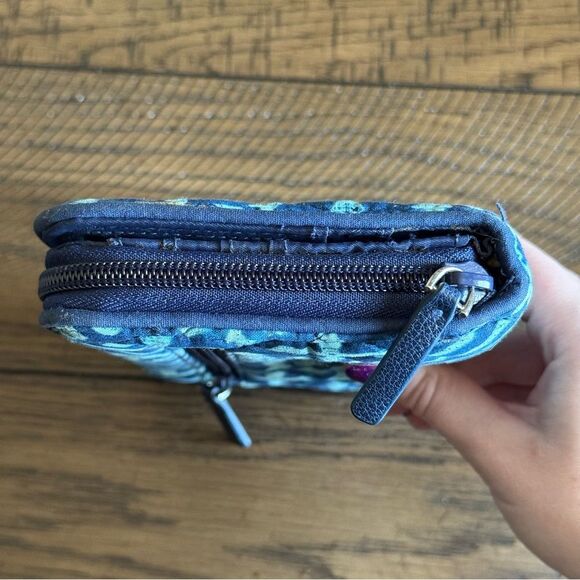 Vera Bradley Turnlock Wallet in Cuban Tiles blue pattern - Picture 6 of 13